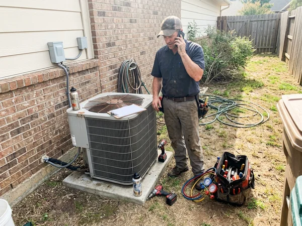 Technician answering a new lead call